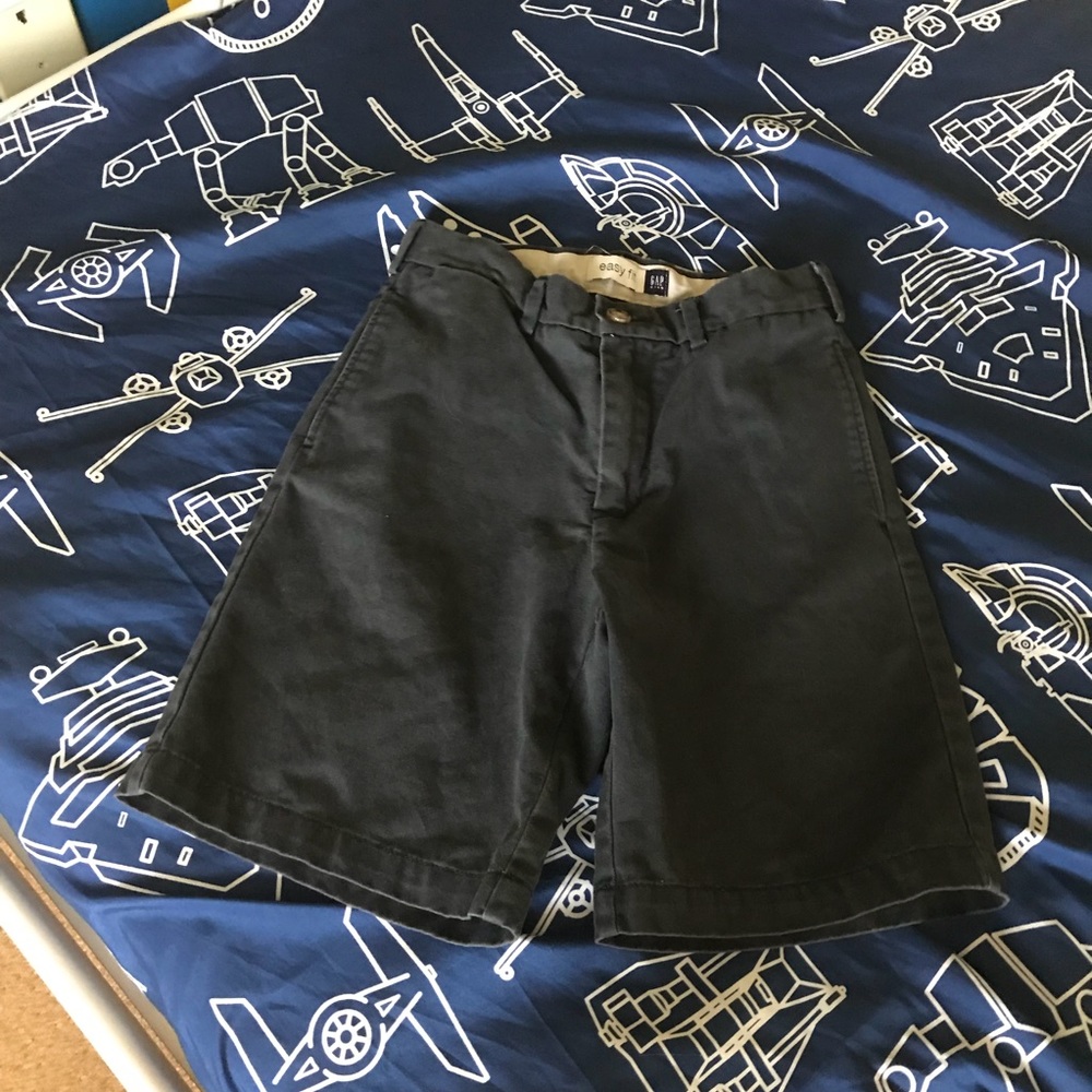 Gap chino shorts for the well-dressed boy